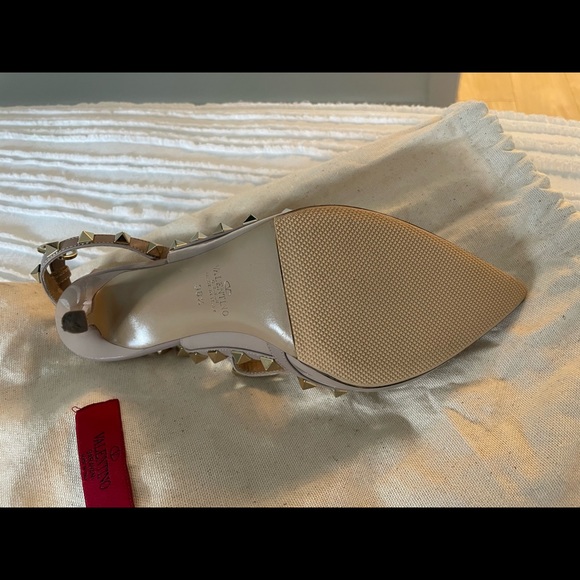 VALENTINO ROCKSTUD LEATHER HEELS - Picture 4 of 7